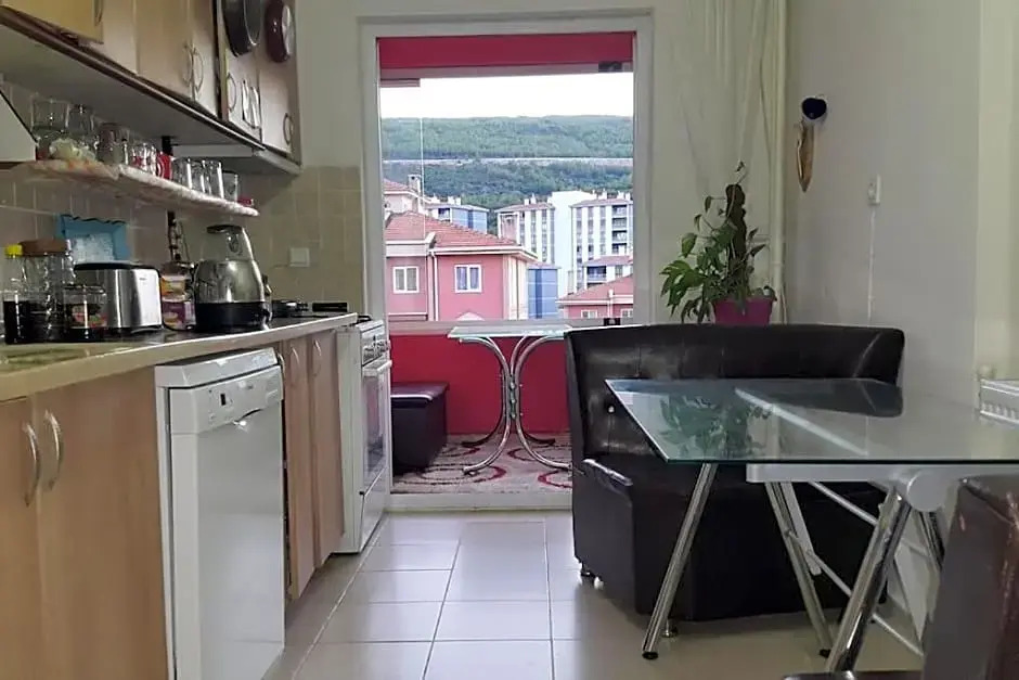 Private Rooms and Flats Apartments