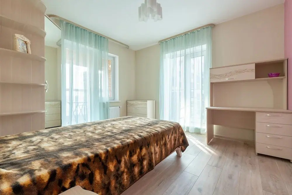 RentHouse Apartment Premium Life
