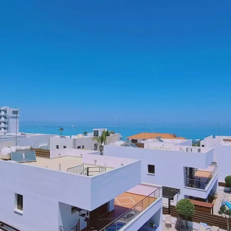40 PRO 1 - Sunrise Beach Apt 1