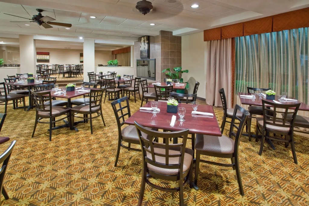 Clarion Inn