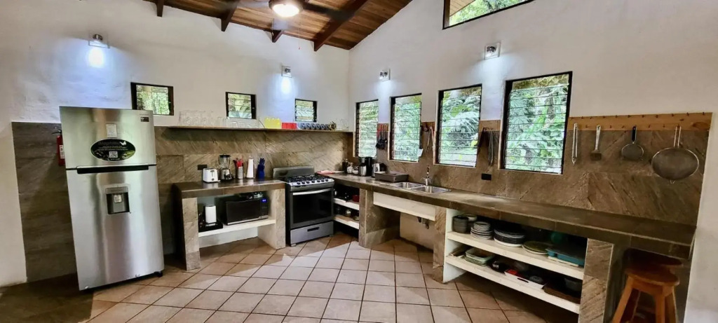 Toucan Villa Family home w Private Pool Garden