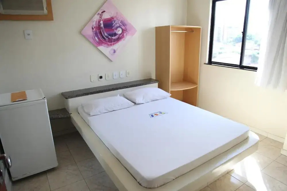 Hotel Piramide Pituba - Av Paulo VI