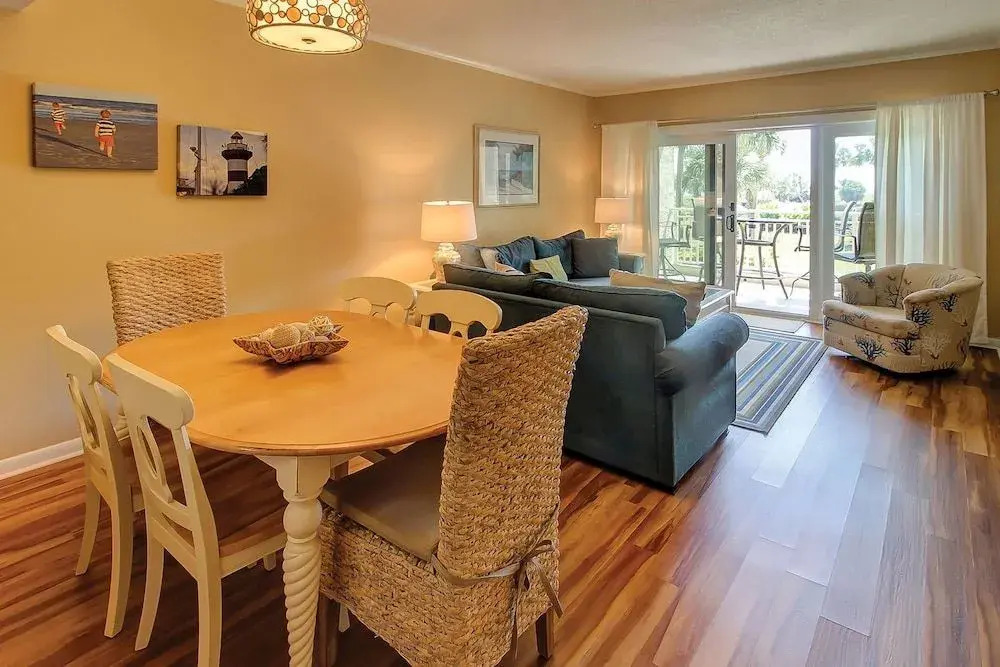 Shorewood 136 by RedAwning