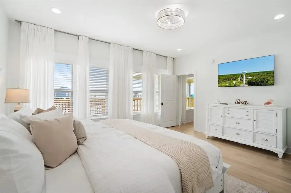 The Anchored Lighthouse - 2630 Bienville Blvd 5 Bedroom Home by RedAwning
