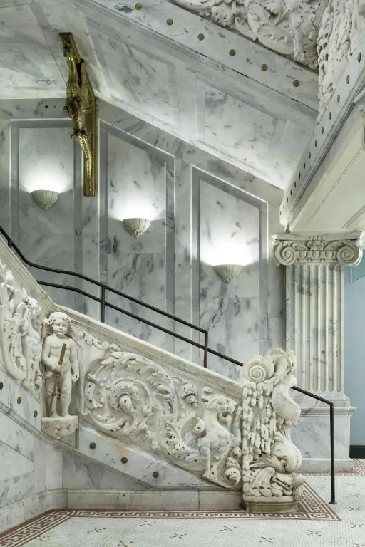 The Candler Hotel Atlanta, Curio Collection by Hilton