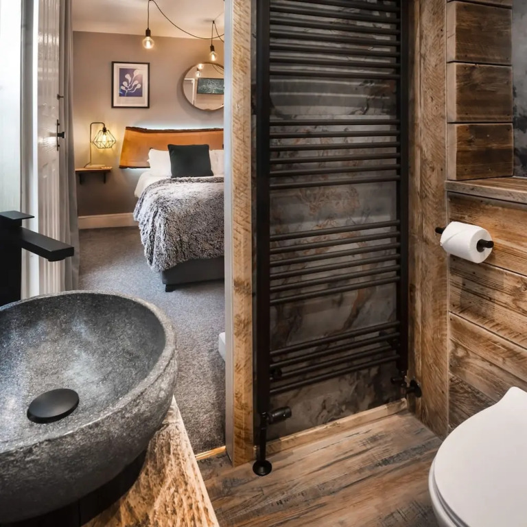 Windermere Central Hotel - Room 1