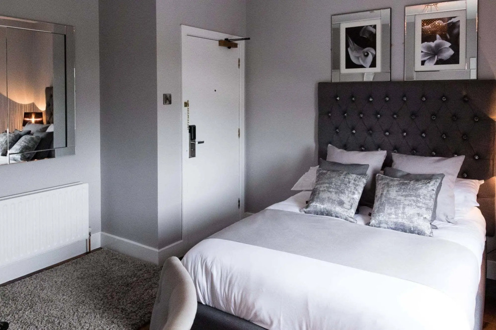 The Tailors House Guest Rooms