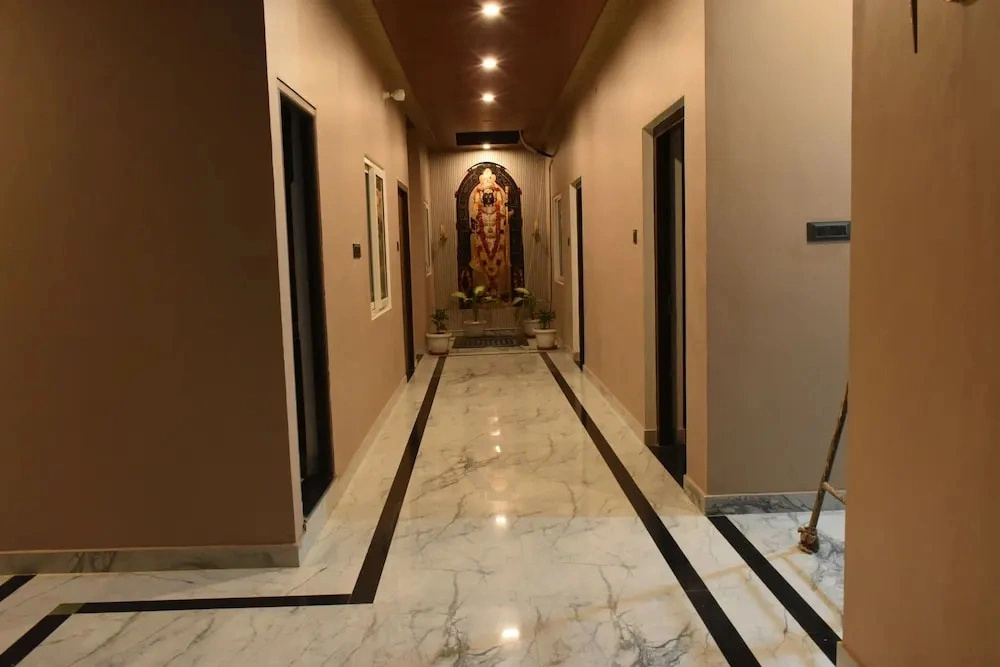 Aadvik Residency