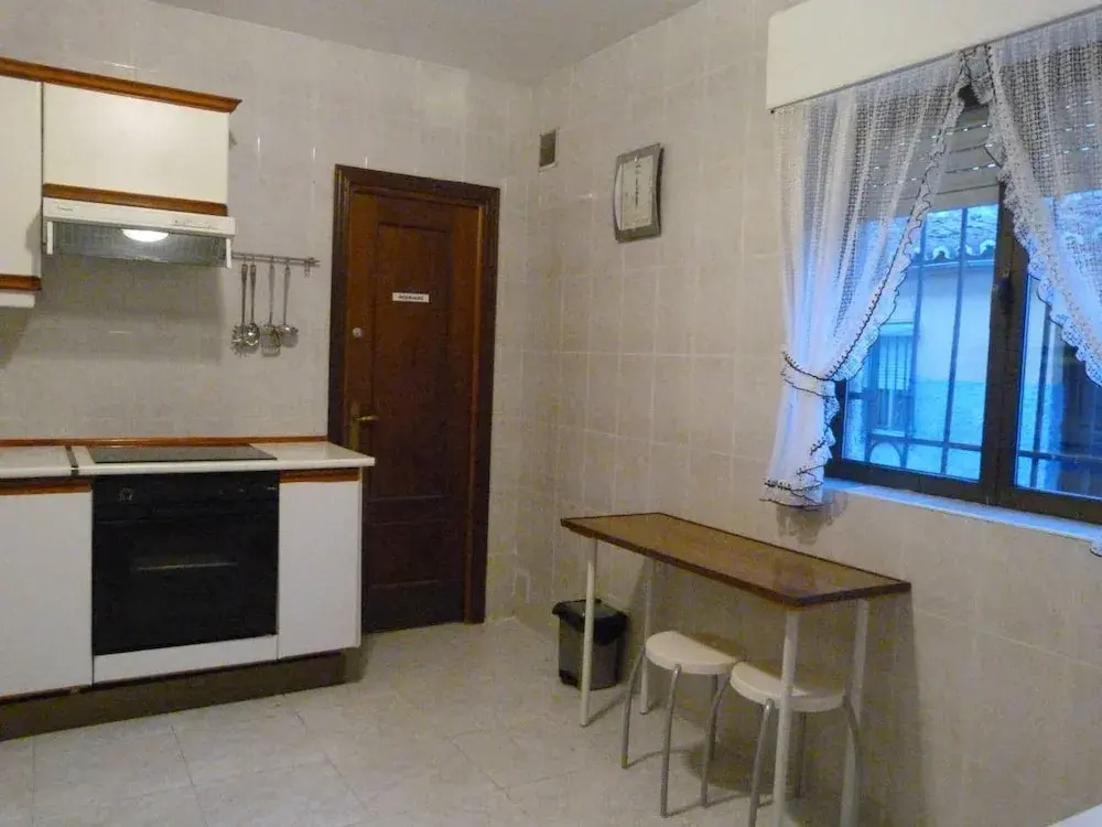 Apartment With 3 Bedrooms in Ávila, With Enclosed Garden