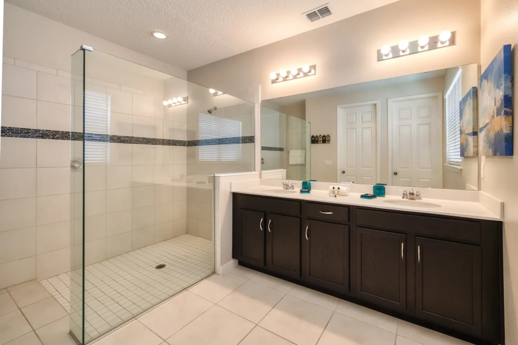 Spacious home with private pool near Disney