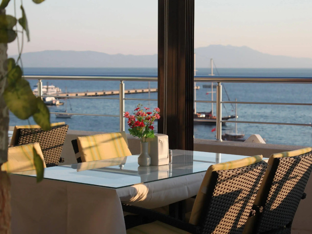 Capaci Hotel