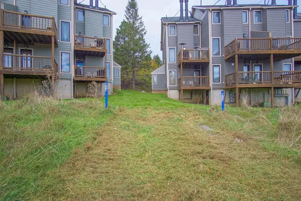 1 Br: Powderidge 30:slope Side, Pet Friendly end Unit on Shuttle Route
