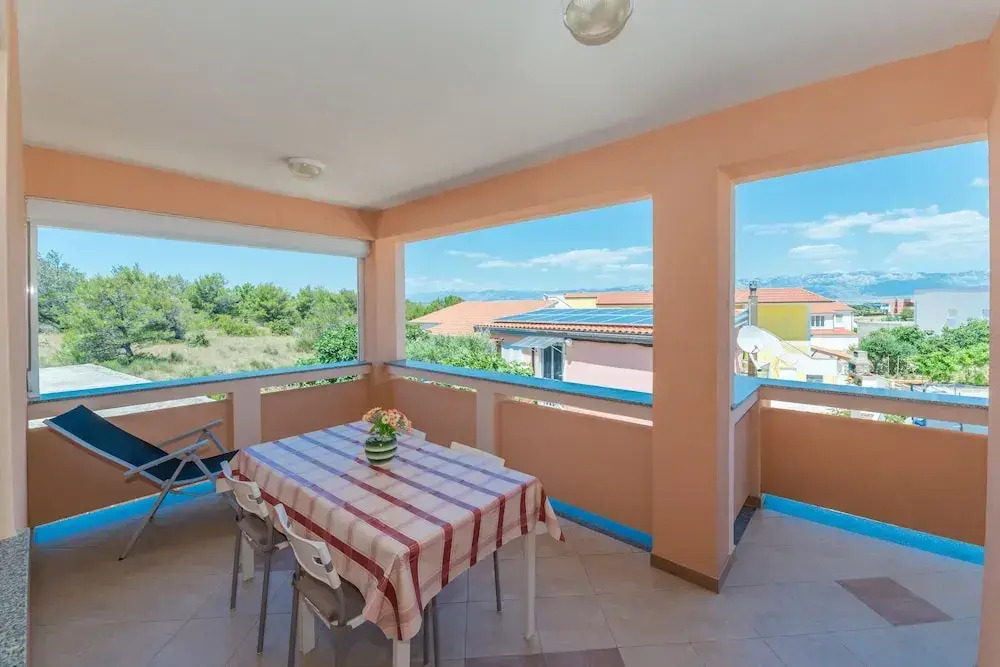 Apartments Hudic