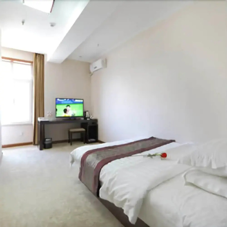 Super 8 Hotel
