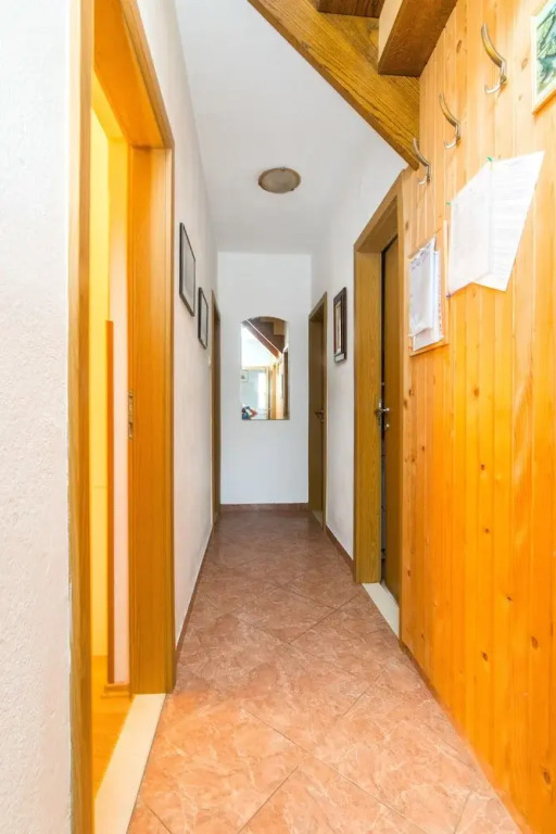 Apartments Jakov
