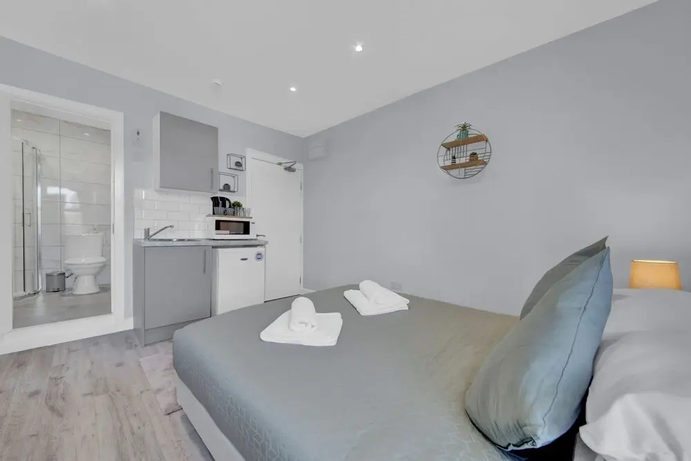 Captivating 1-bed Studio in West Drayton