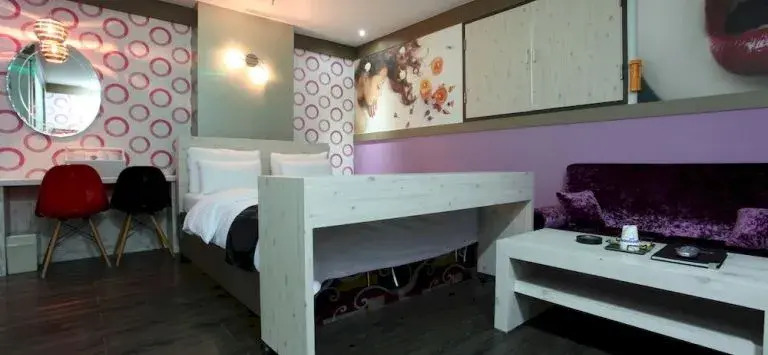 Hotel Wow