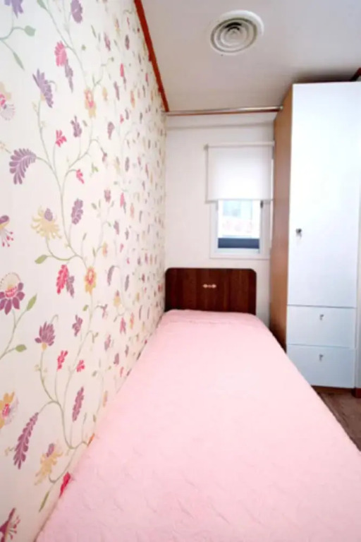 Ivy Oneroomtel