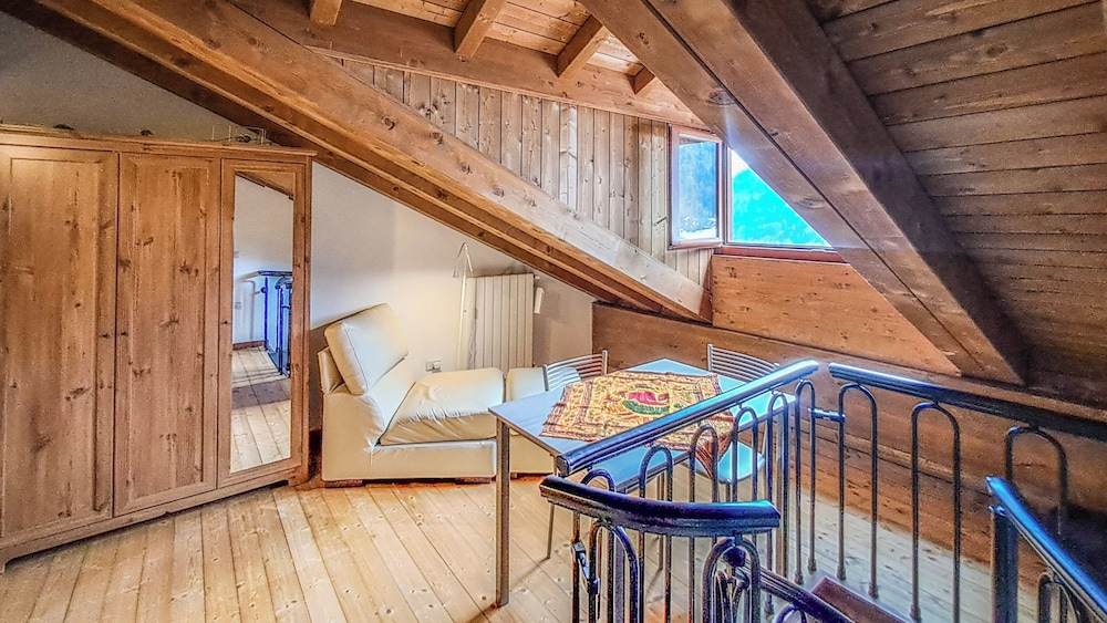 Casa Loca Colere