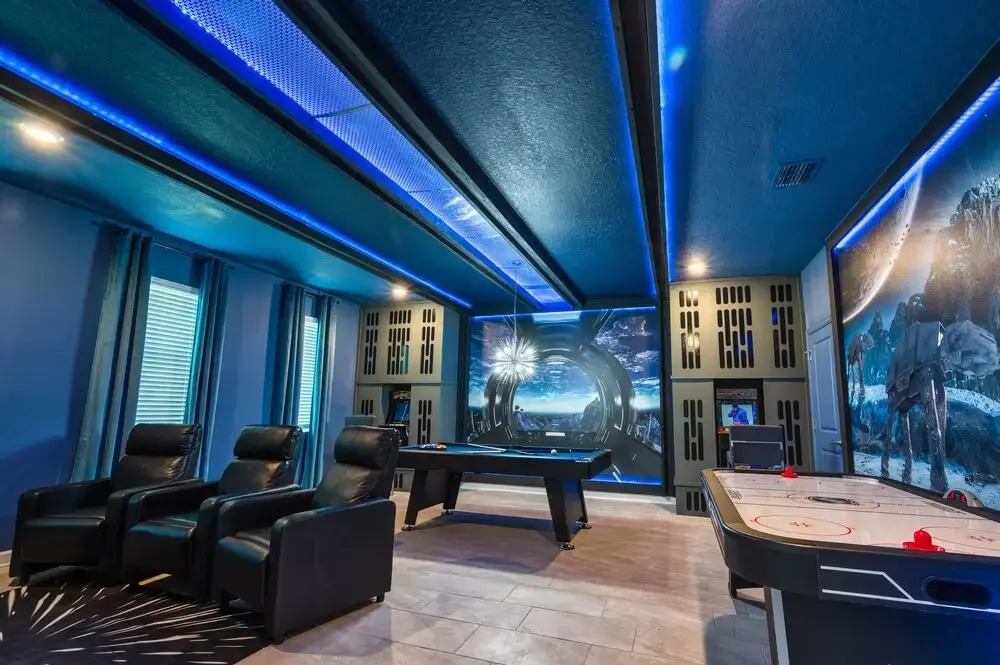 9 Bedrooms 5 Bathrooms Storey Lake 2874 Bd