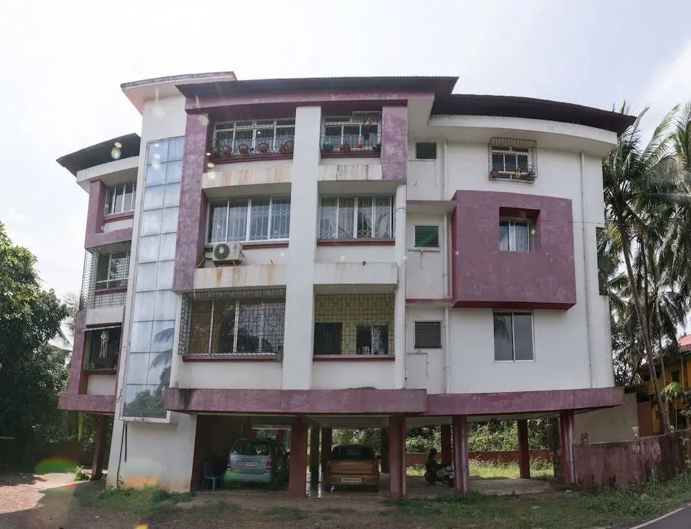 OYO 17182 Home Green View 2BHK Nuvem