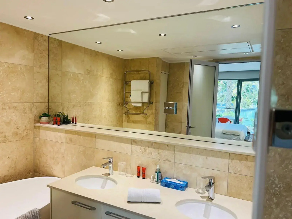 Mountain Marina Luxury Apartments