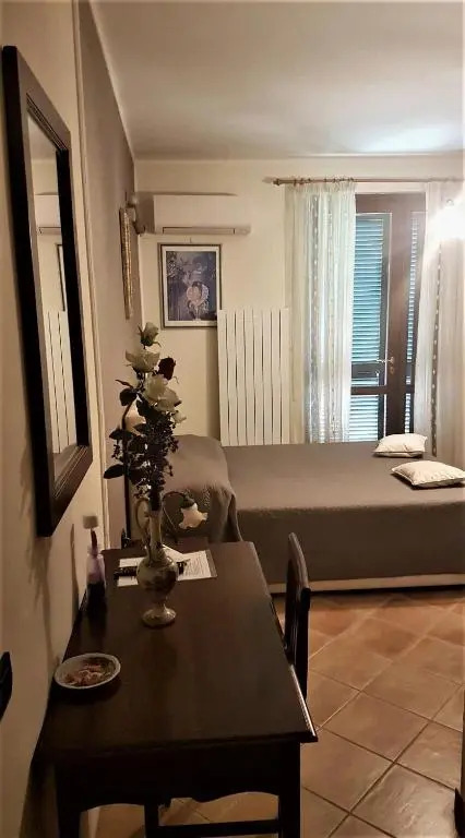 Elisa House