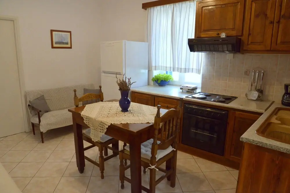 Irinis House