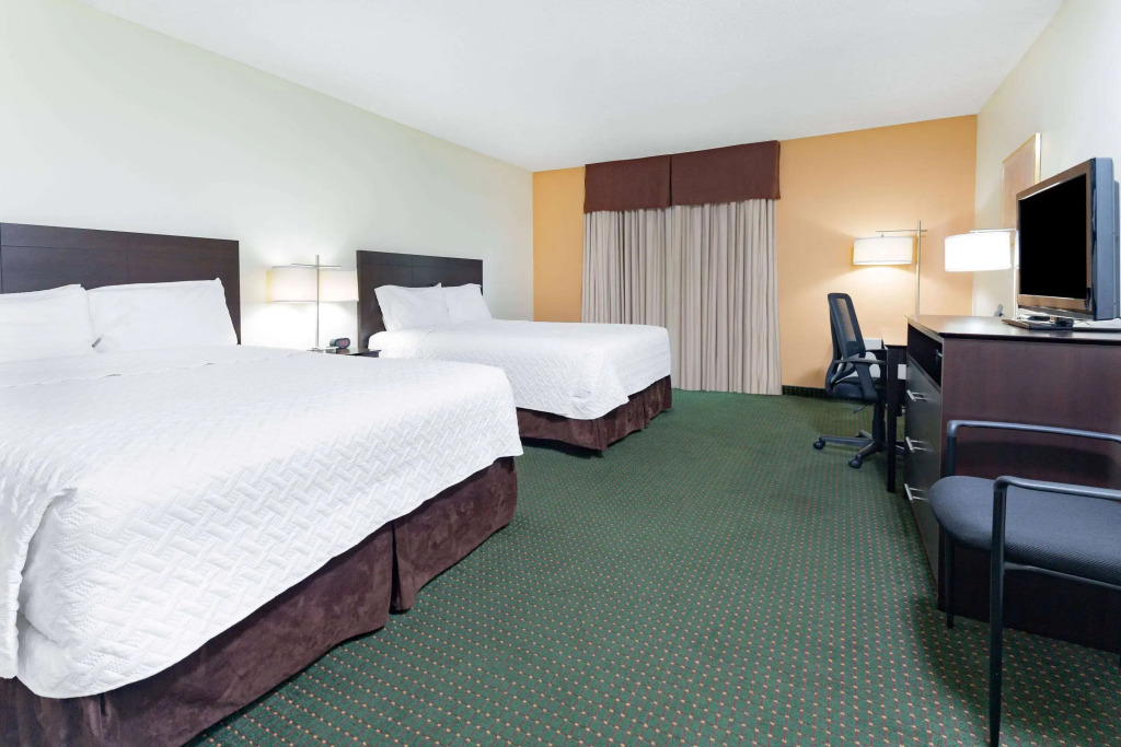 Travelodge by Wyndham Bracebridge