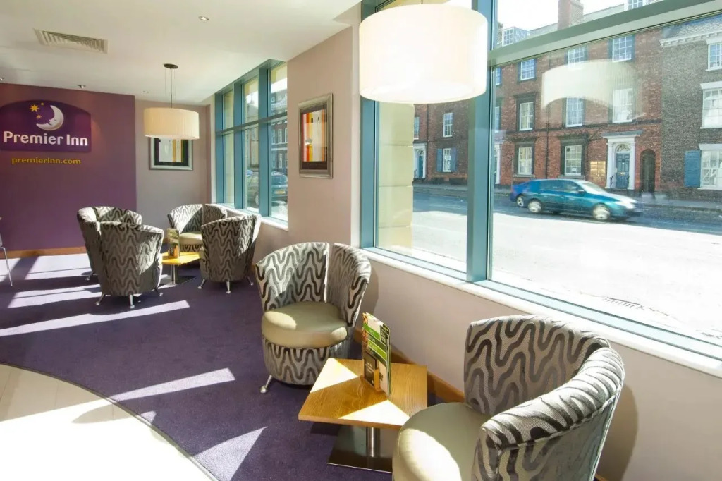 Premier Inn York City - Blossom St North
