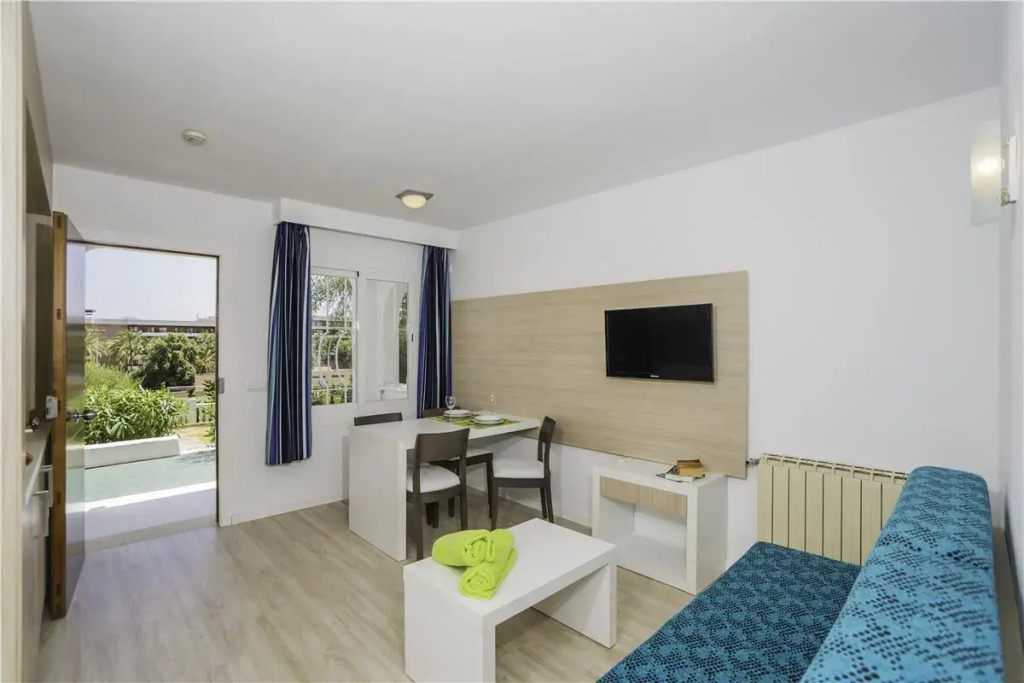 Aparthotel Holiday Center