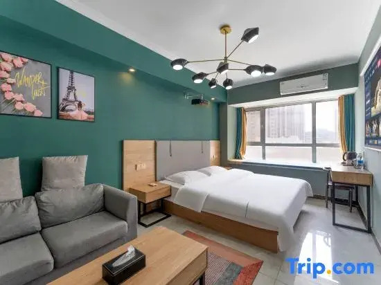 Xinya Boutique Homestay (Zhengzhou Henan University of Technology Subway Station)