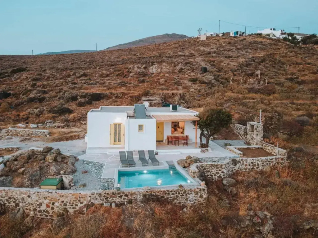 Livas Residence