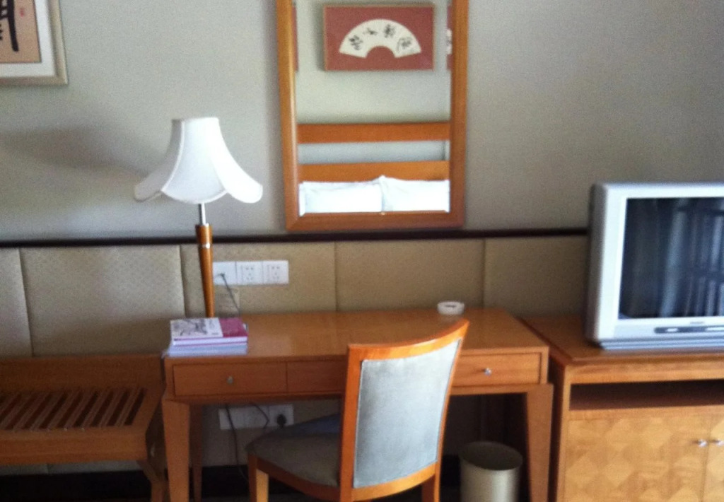 Donghu Lingang Hotel
