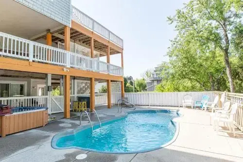 Casa Bella - Duck, Bayberry Bluffs, Ocean View, 500 Yds to Beach, Pool, Hot Tub, Playset, Pets OK