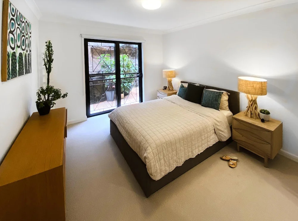 BELLEVUE GARDEN OASIS-hosted by L'Abode