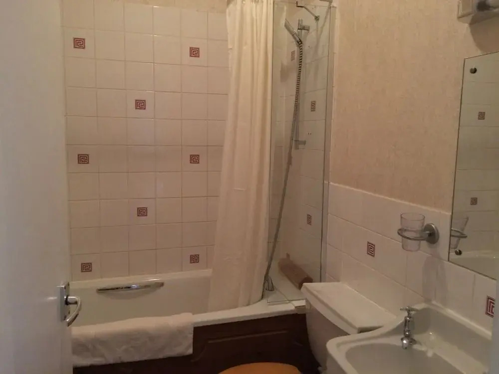 Hilbury Court Hotel