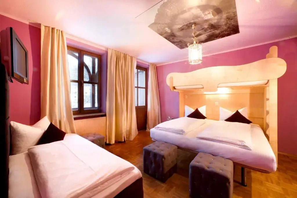 Villa Fantasia Budget Boutique Hotel