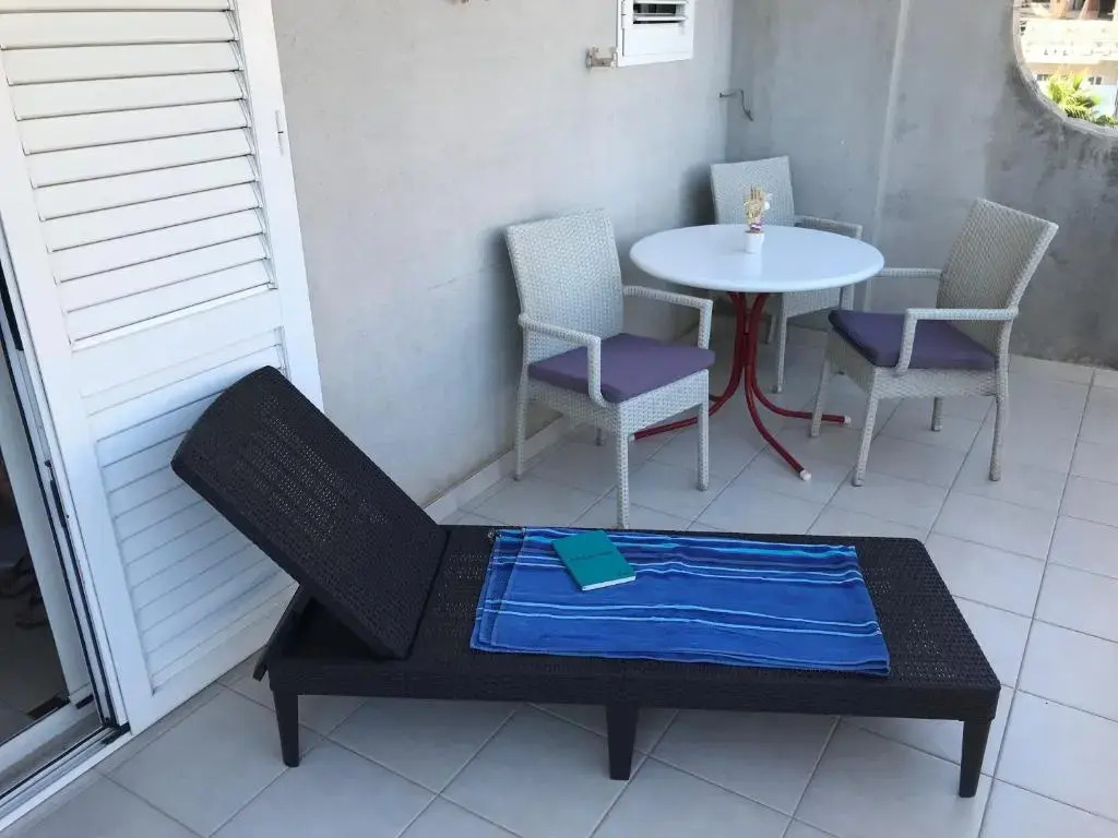 Superior studio BUBA near the beach