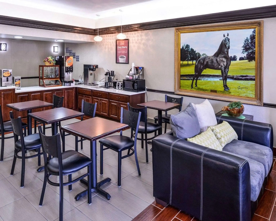 Econo Lodge Inn & Suites Shelbyville