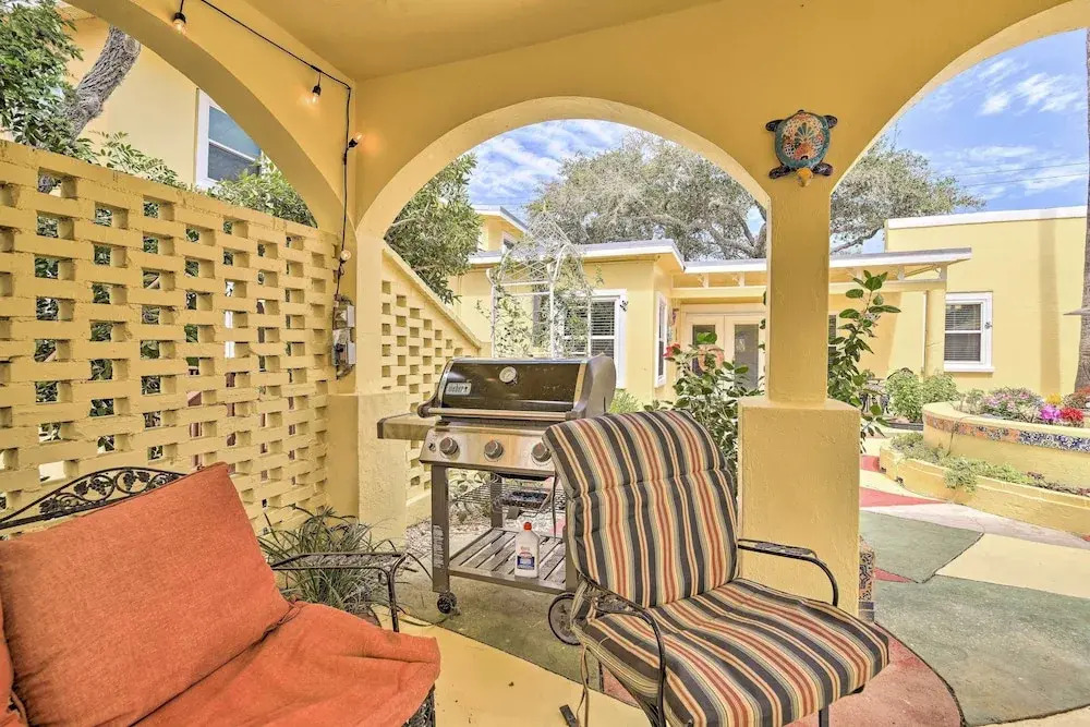 1 Mi to Dtwn Rockport: 'ocean Pearl' House
