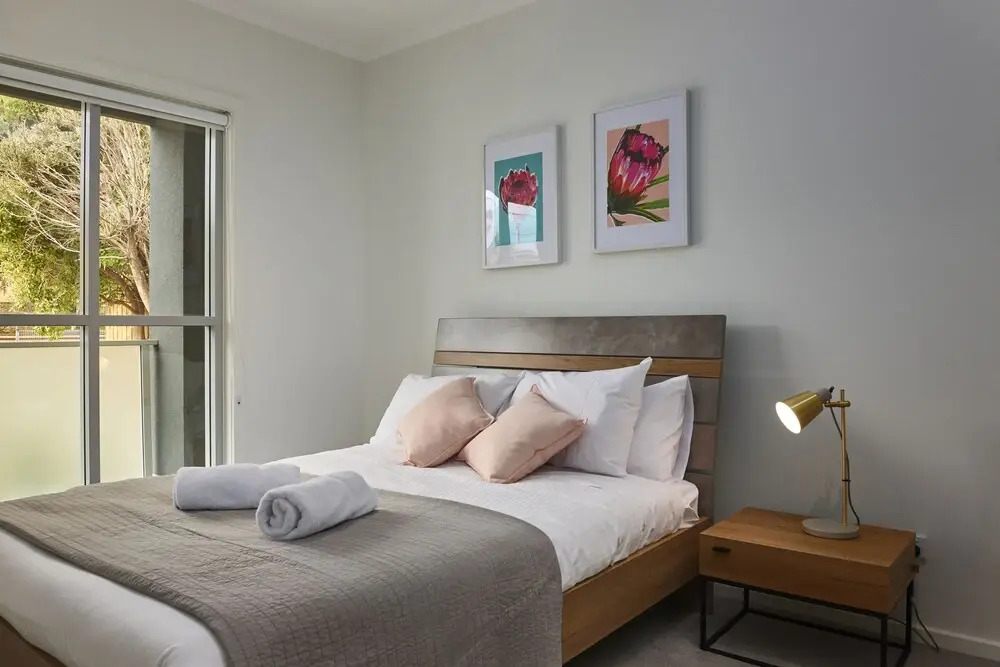 Bright and Updated 1 Bedroom Apartment