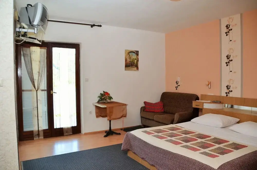 Ruža - Peaceful Area & Parking - SA3