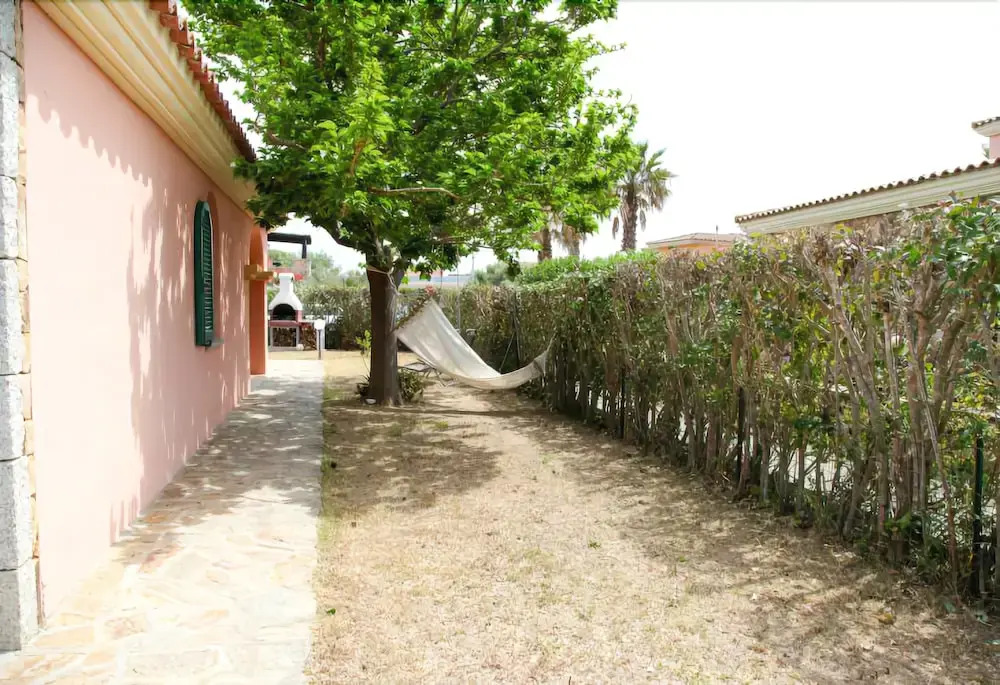 San Teodoro Suaredda Apartments