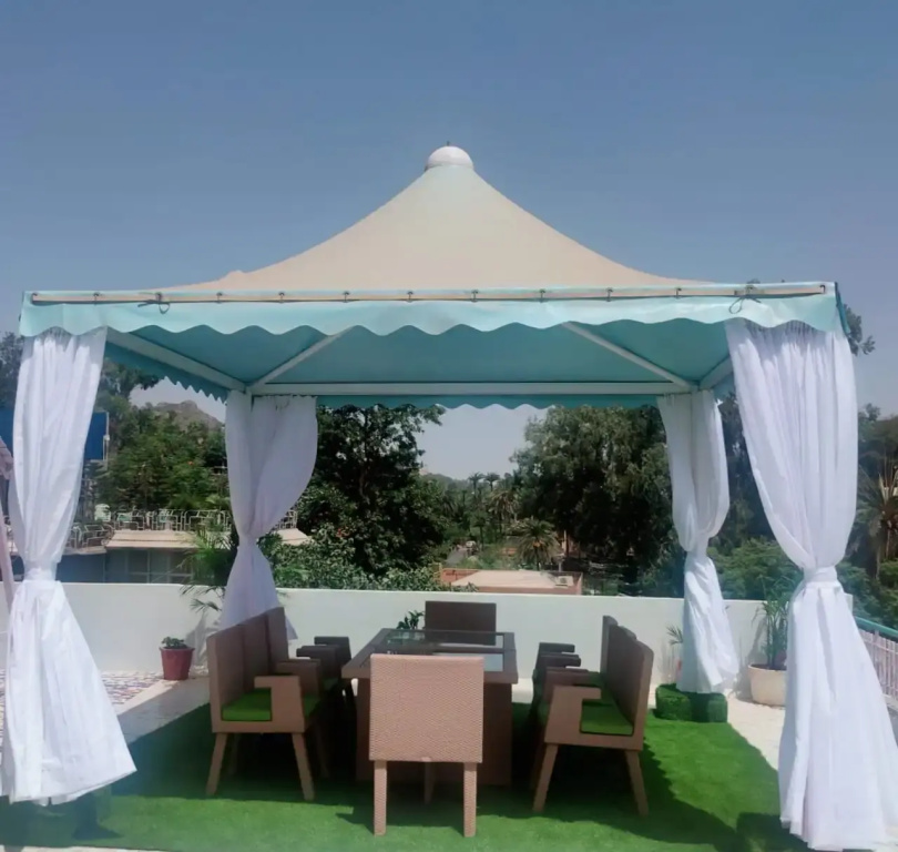 Hotel Karnavati