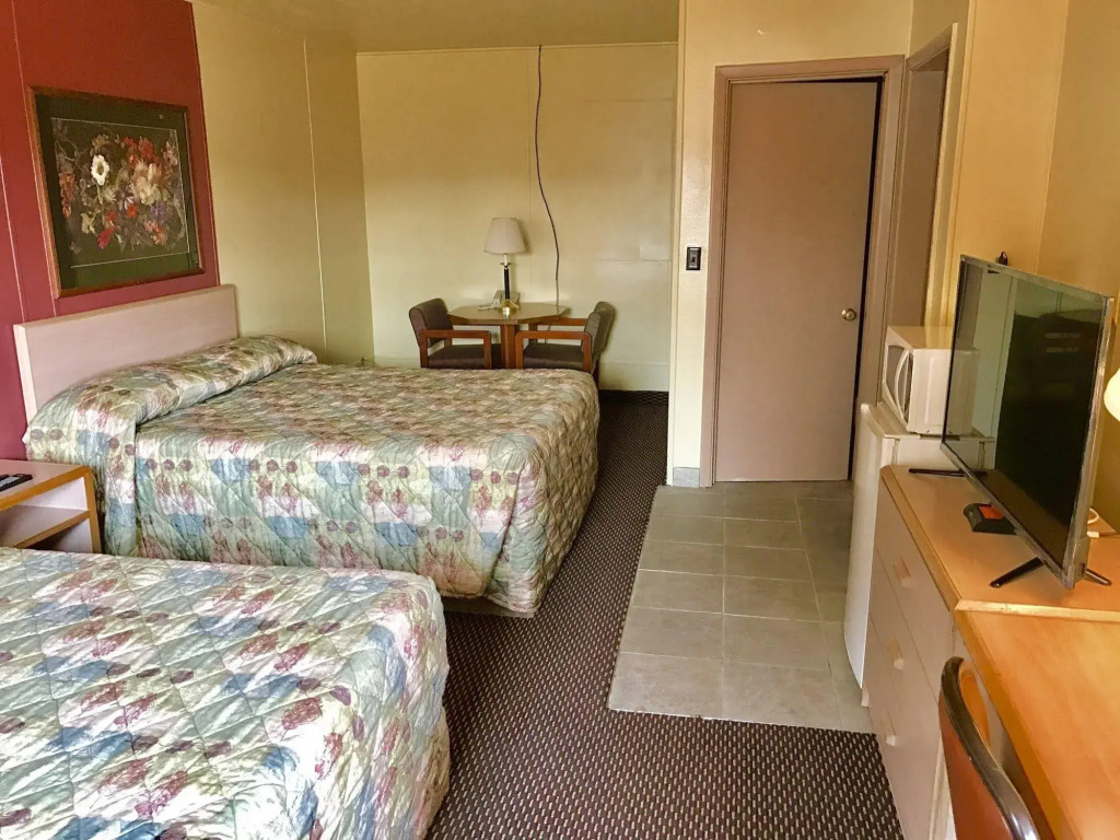 Travelers Inn Motel