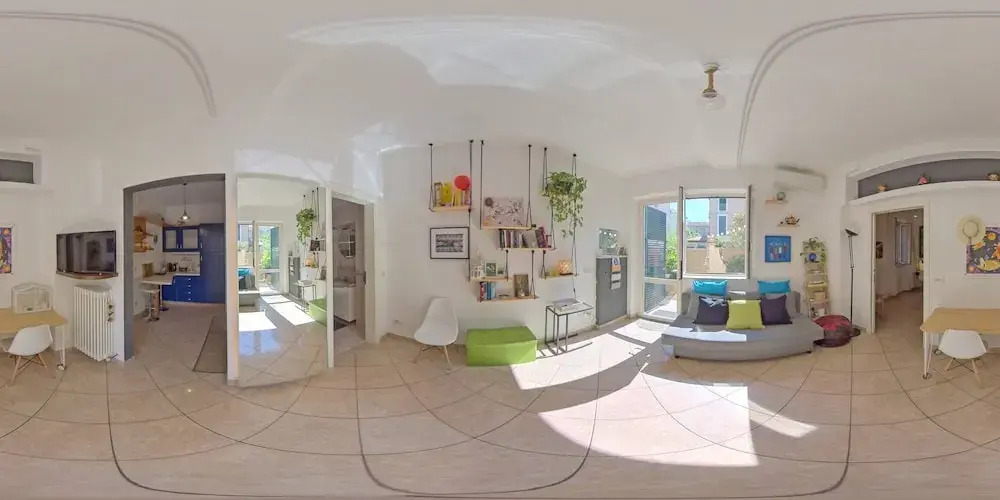 Beachfront, private Garden, central Area, private Entrance