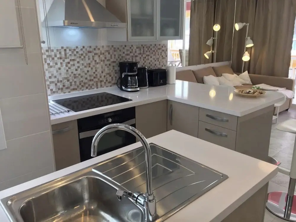 Seaside Bliss 2 Bedroom Condo in Fuengirola