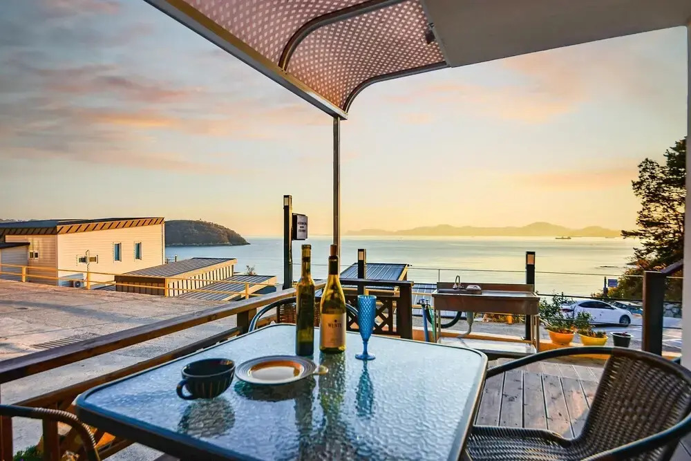 Namhae Modern Spa Pension