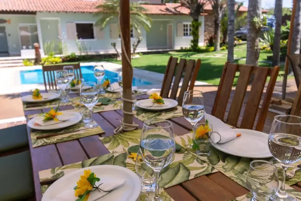 Excelente casa com piscina Armação